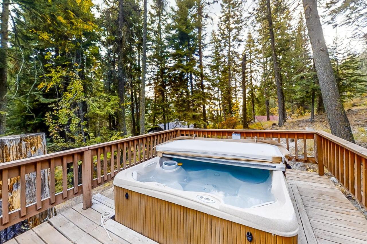 Pine Cone Cottage Joseph Екстериор снимка
