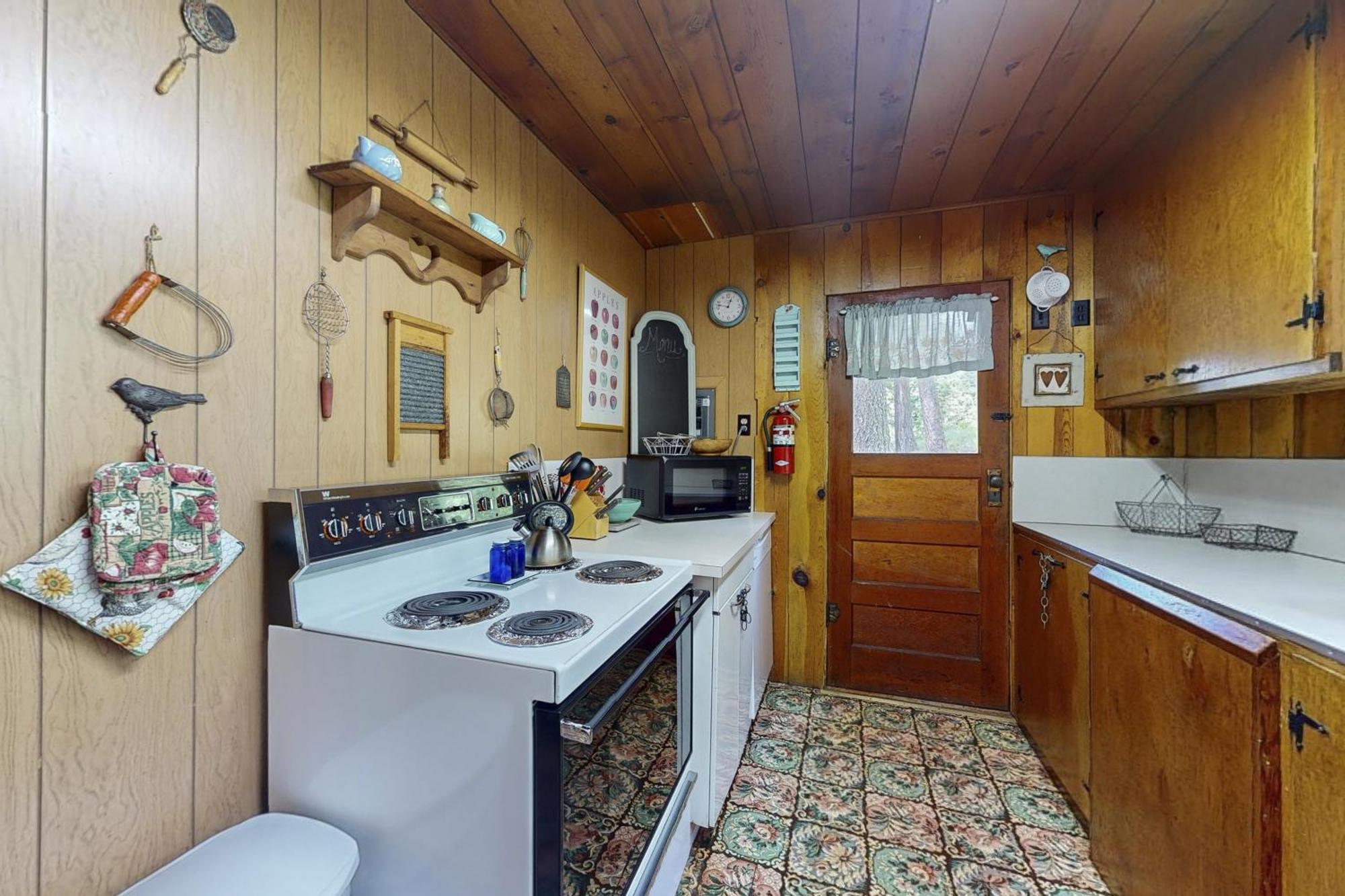 Pine Cone Cottage Joseph Екстериор снимка